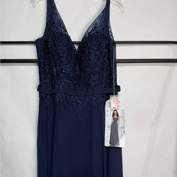 Morilee Madeline Gardner Bridesmaid Dress Style 21544 Navy Size 18 NWT - Picture 3 of 8